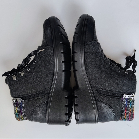 BEEZEES Brooklyn Boots 10 Black-Rain Chelsea Ankle NIB - Picture 5 of 10